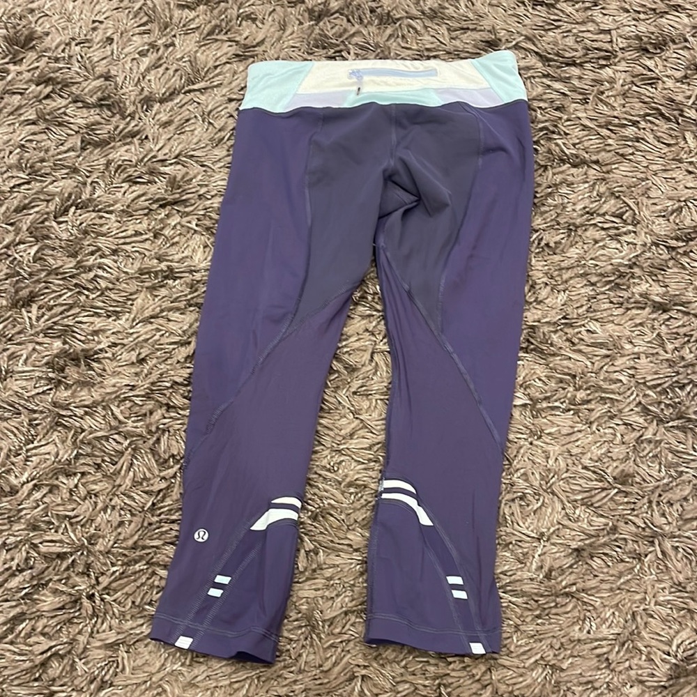 Lululemon Capri size 6